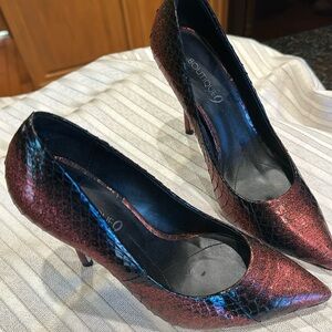 Boutique 9 Red and Black Sparkly Heels